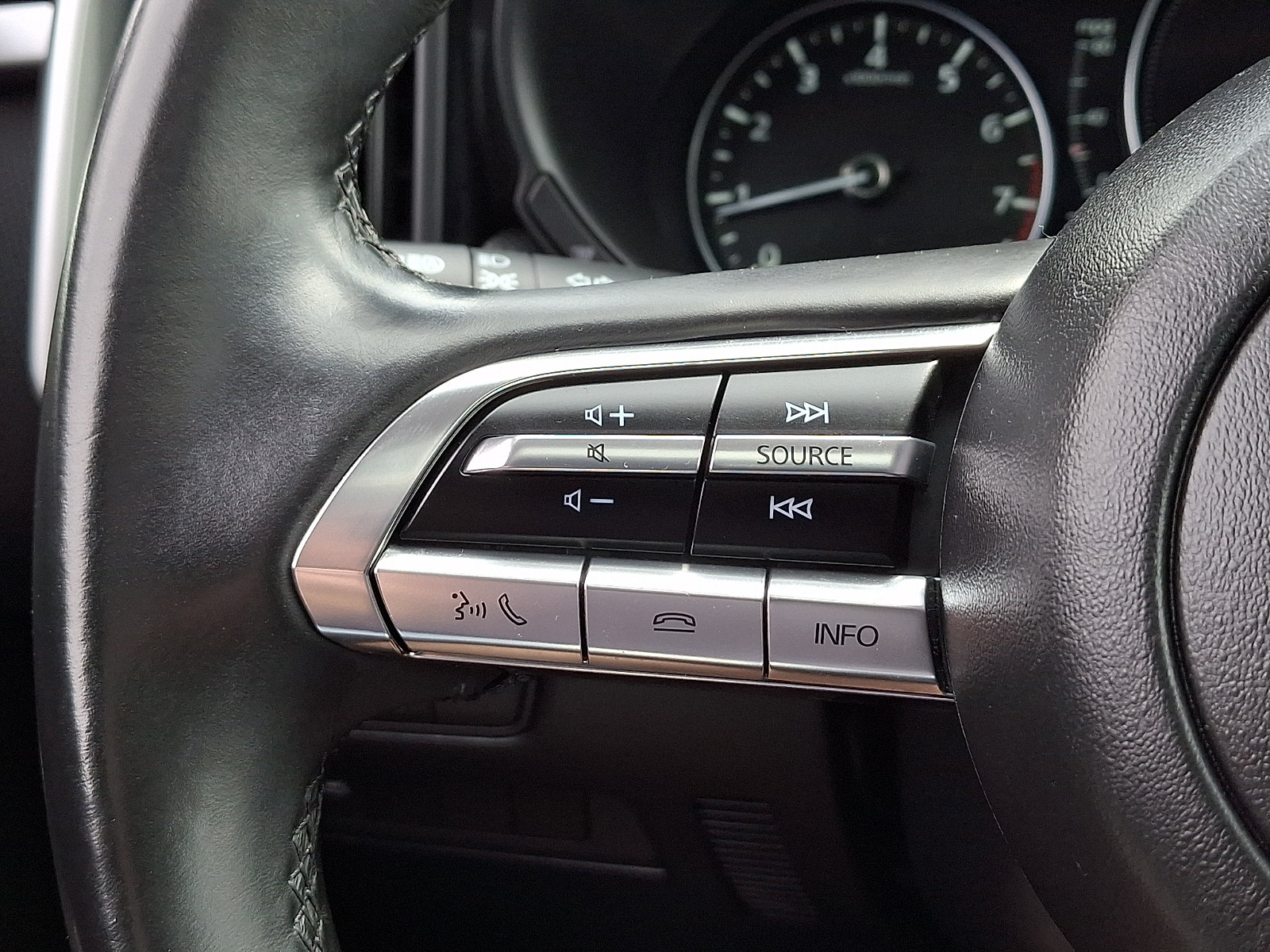 Used 2024 MAZDA CX-50 AWD 2.5 S w/ Cargo Package image 22