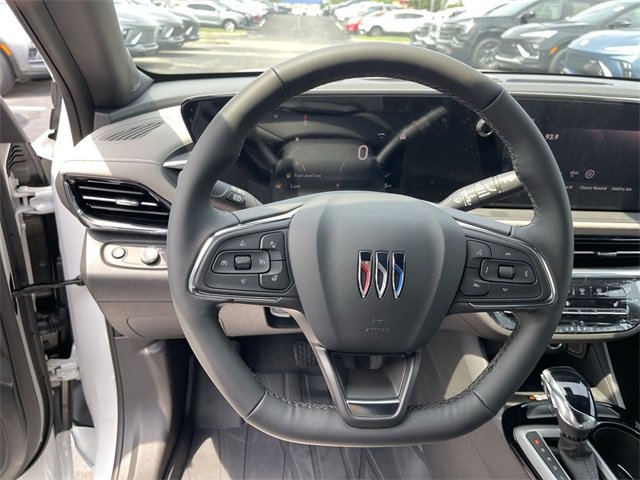 New 2025 Buick Envista Avenir image 14