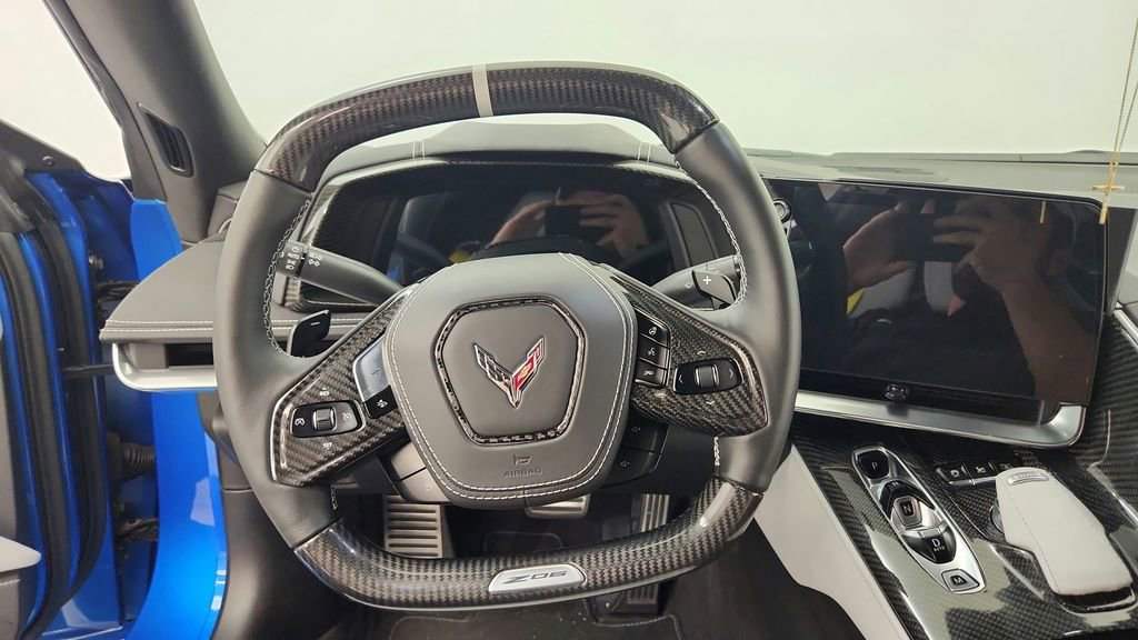Used 2025 Chevrolet Corvette Z06 w/ Battery Protection Package image 40