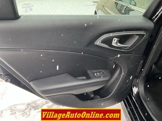 Used 2015 Chrysler 200 C w/ Navigation & Sound Group I image 18