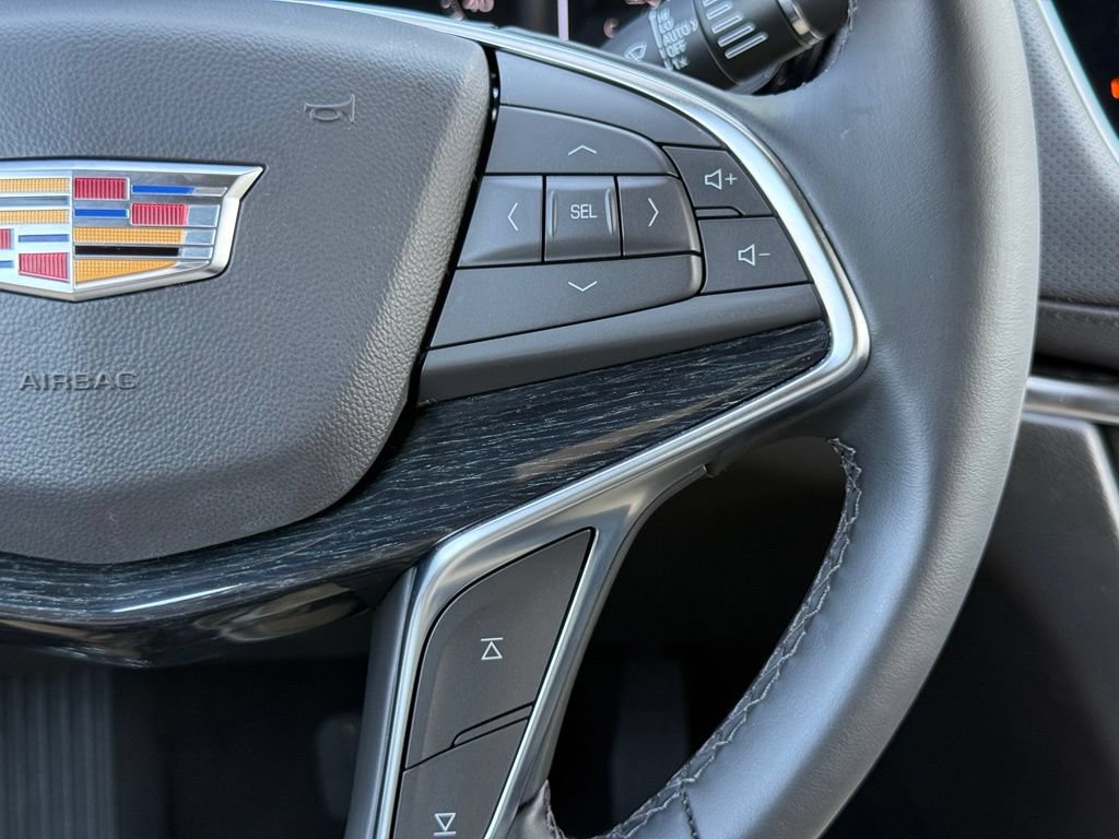 Certified 2025 Cadillac XT5 Premium Luxury AWD/4WD image 31