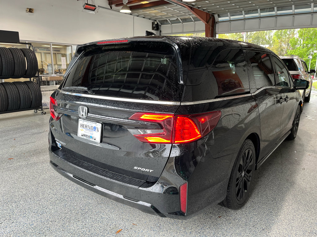 Used 2025 Honda Odyssey Sport-L image 10