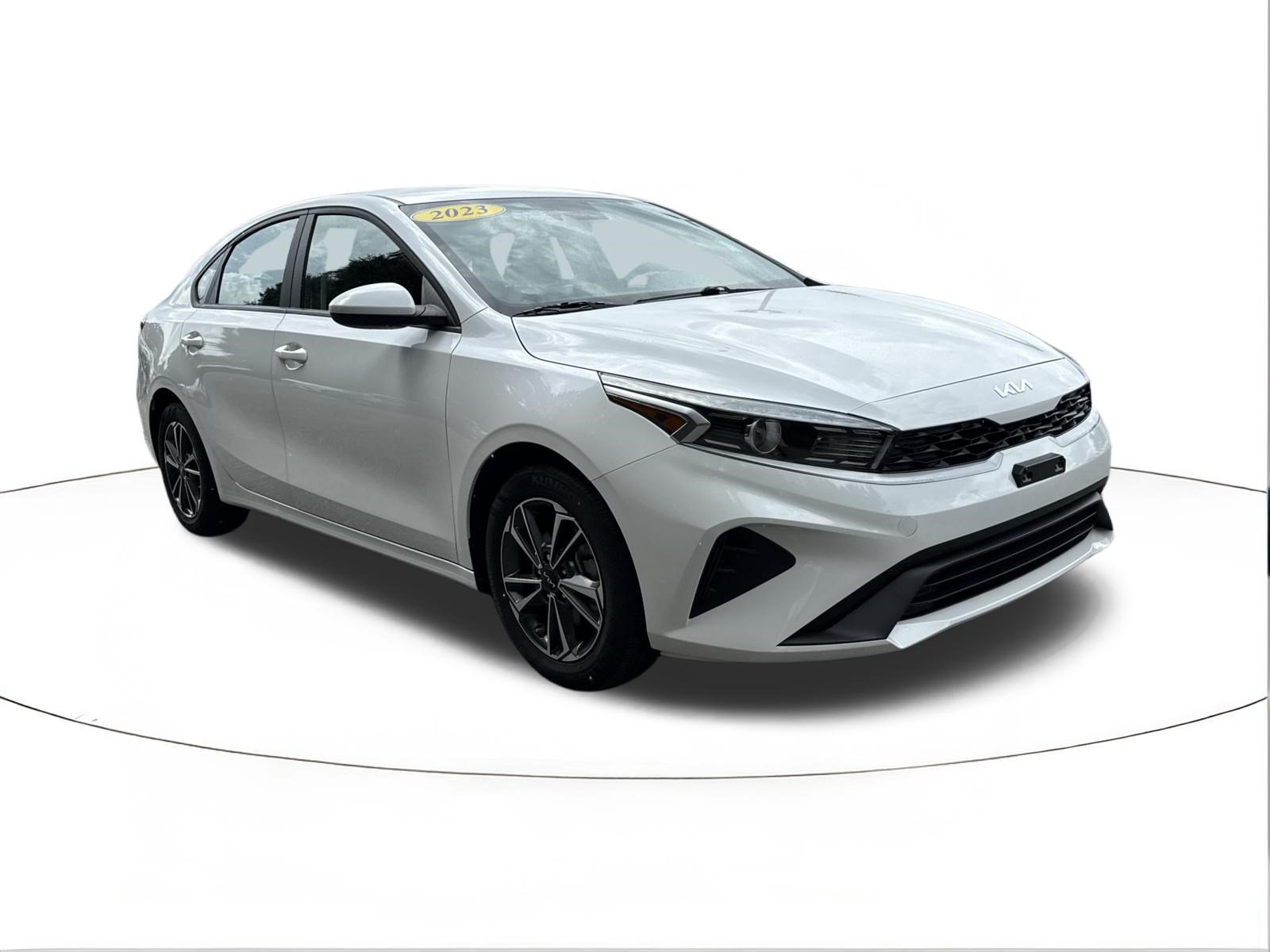 Used 2023 Kia Forte LXS FWD image 1