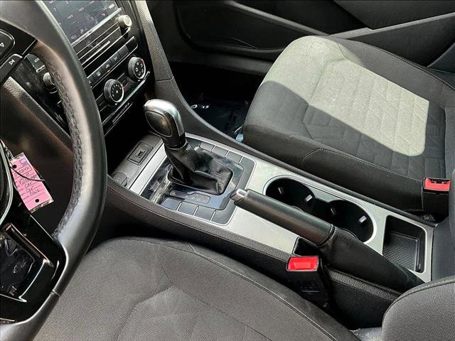 Used 2021 Volkswagen Passat 2.0T S FWD image 15