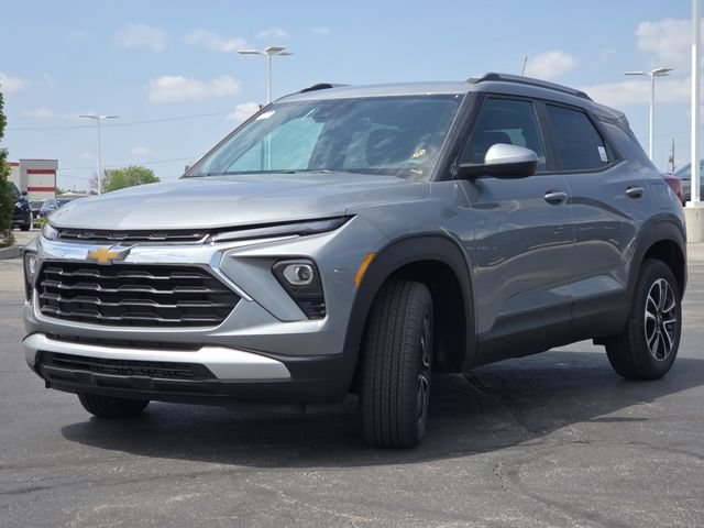 New 2026 Chevrolet TrailBlazer LT w/ LT Cold Weather Package AWD/4WD image 16