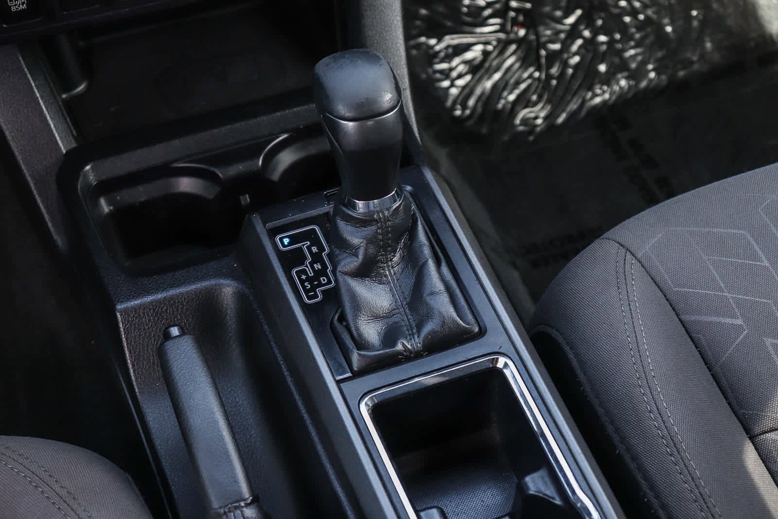 Used 2018 Toyota Tacoma TRD Sport w/ Technology Package image 20