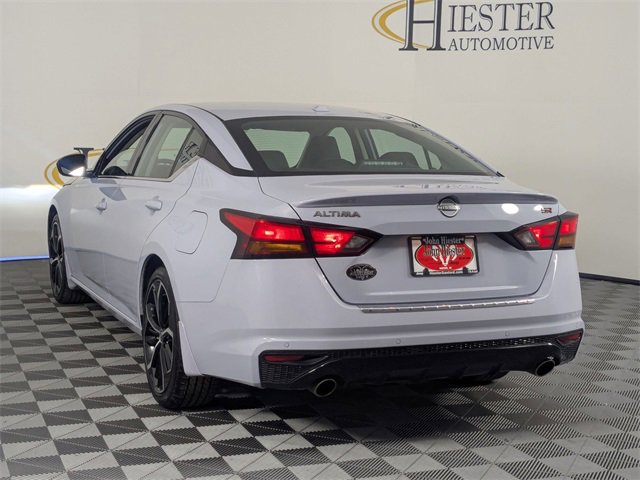 Used 2023 Nissan Altima 2.5 SR w/ SR Premium Package image 5