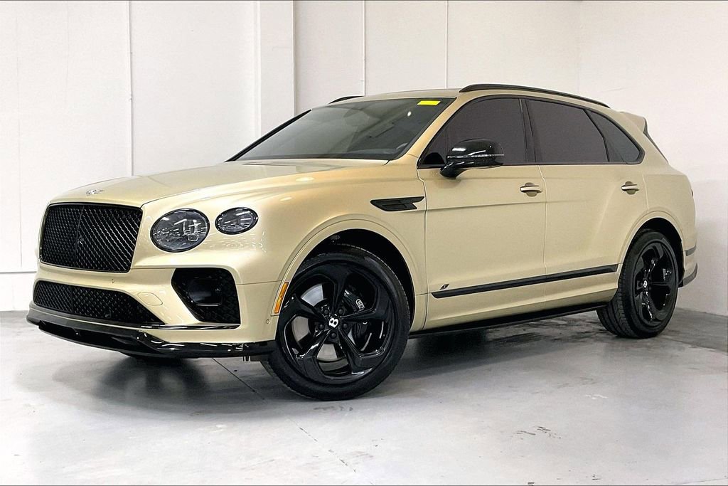 Used 2023 Bentley Bentayga image 3