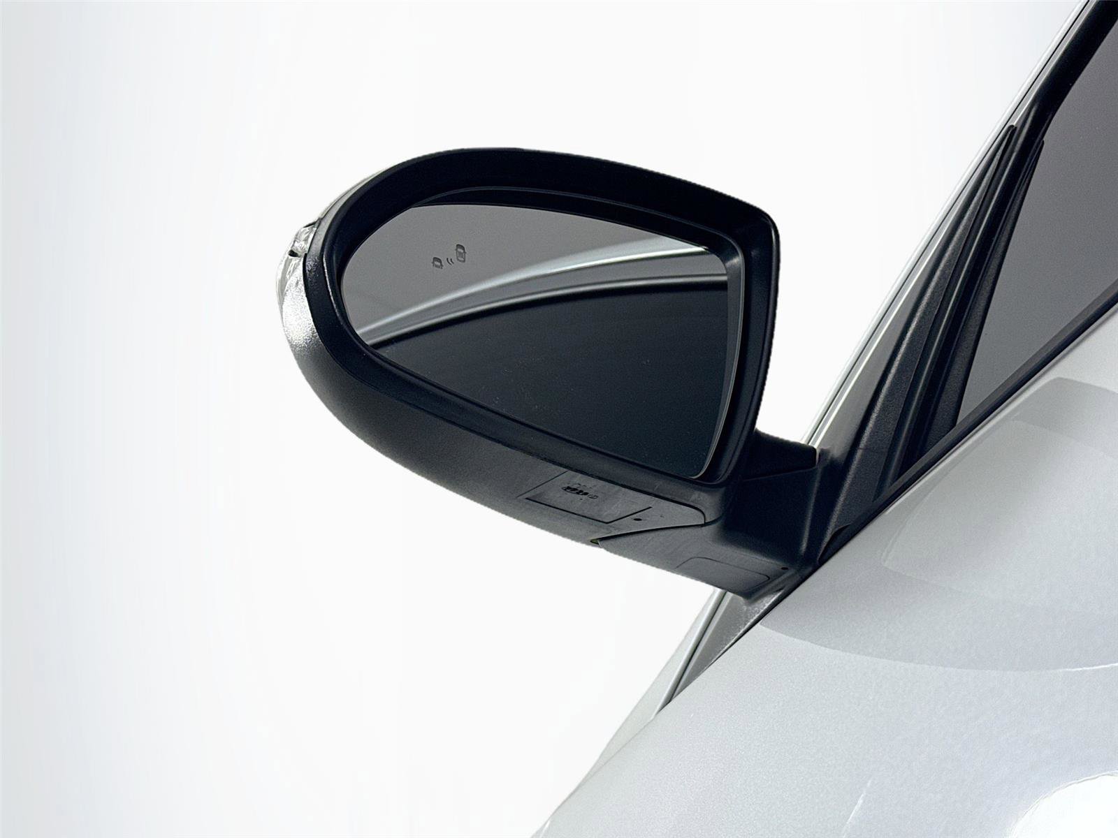 Used 2018 Kia Optima S image 5