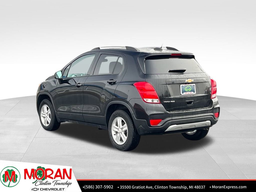 Certified 2022 Chevrolet Trax LT w/ LT Convenience Package image 4