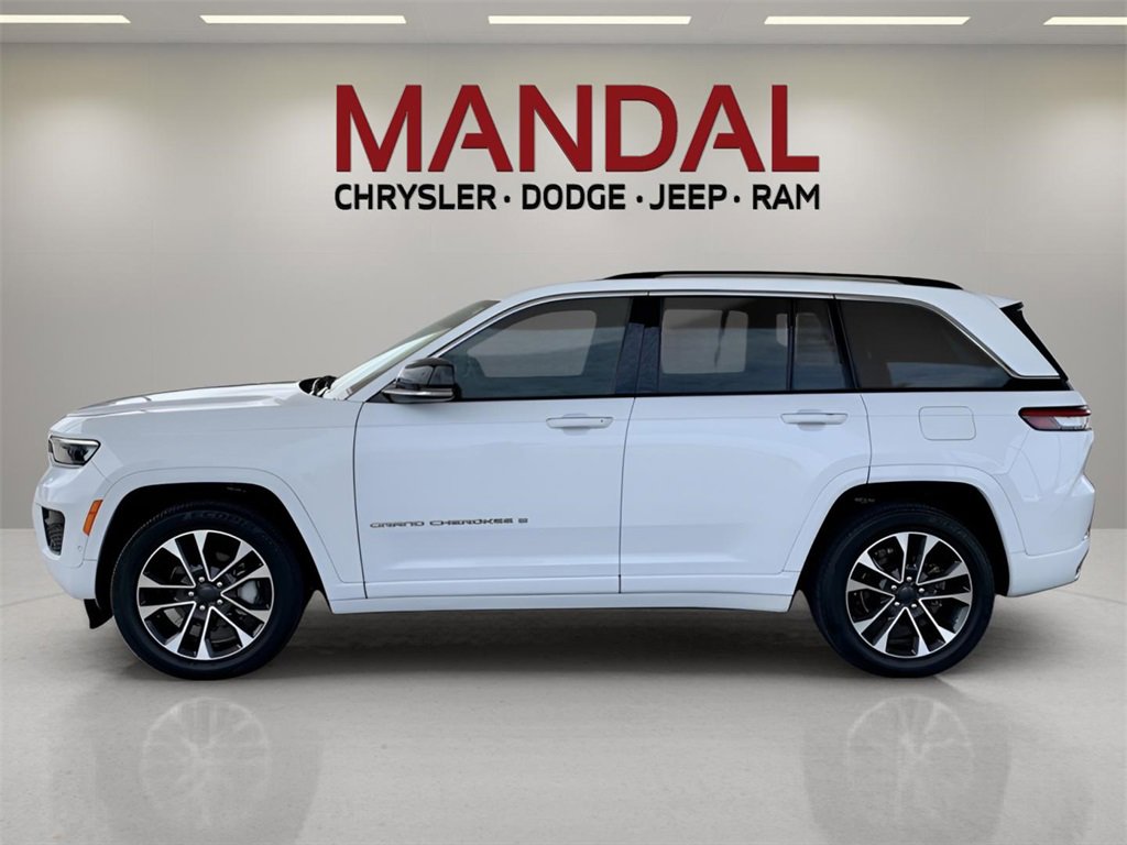 Used 2022 Jeep Grand Cherokee Overland w/ Luxury Tech Group IV image 10