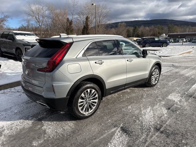 Used 2024 Cadillac XT4 Premium Luxury image 13