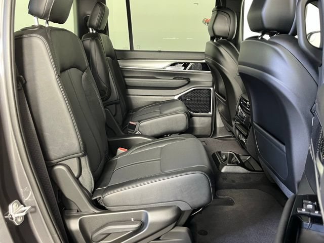 New 2026 Jeep Grand Wagoneer Limited AWD/4WD image 33