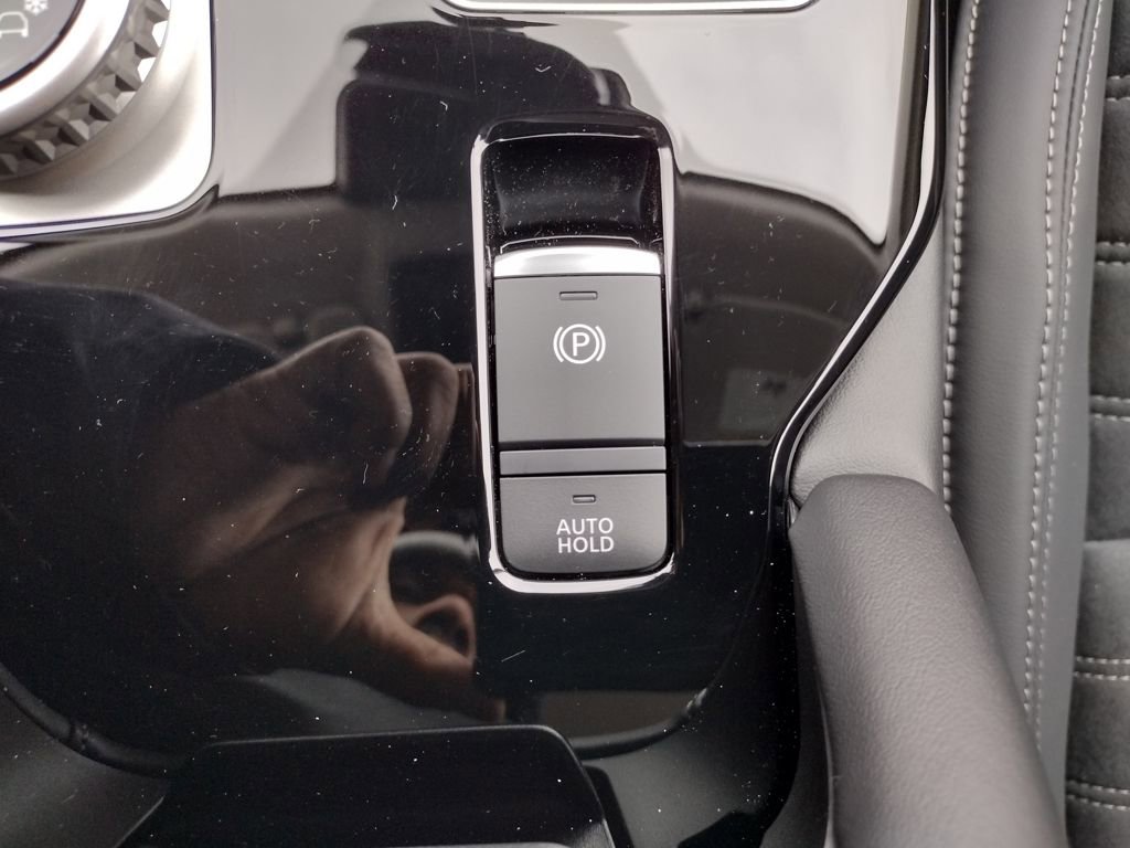 New 2026 Mitsubishi Outlander SE image 26