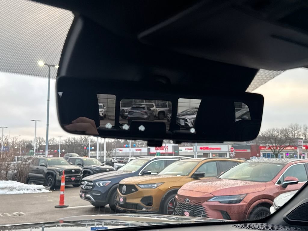 Used 2025 Toyota Tacoma Limited image 36