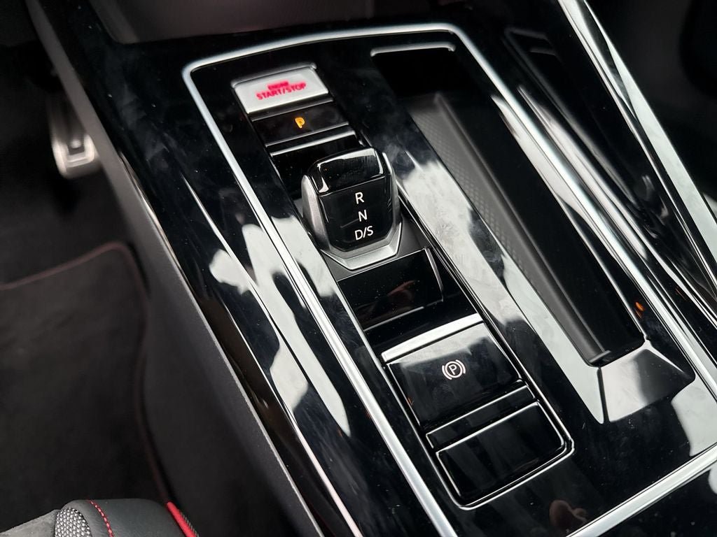 New 2026 Volkswagen GTI SE FWD image 33