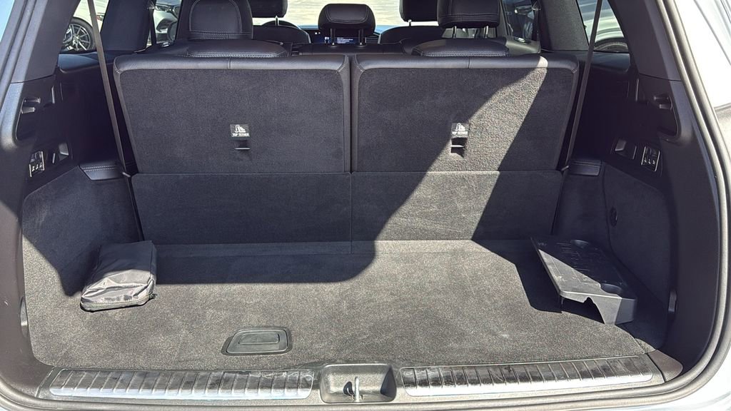 Certified 2025 Mercedes-Benz GLS 450 4MATIC image 17