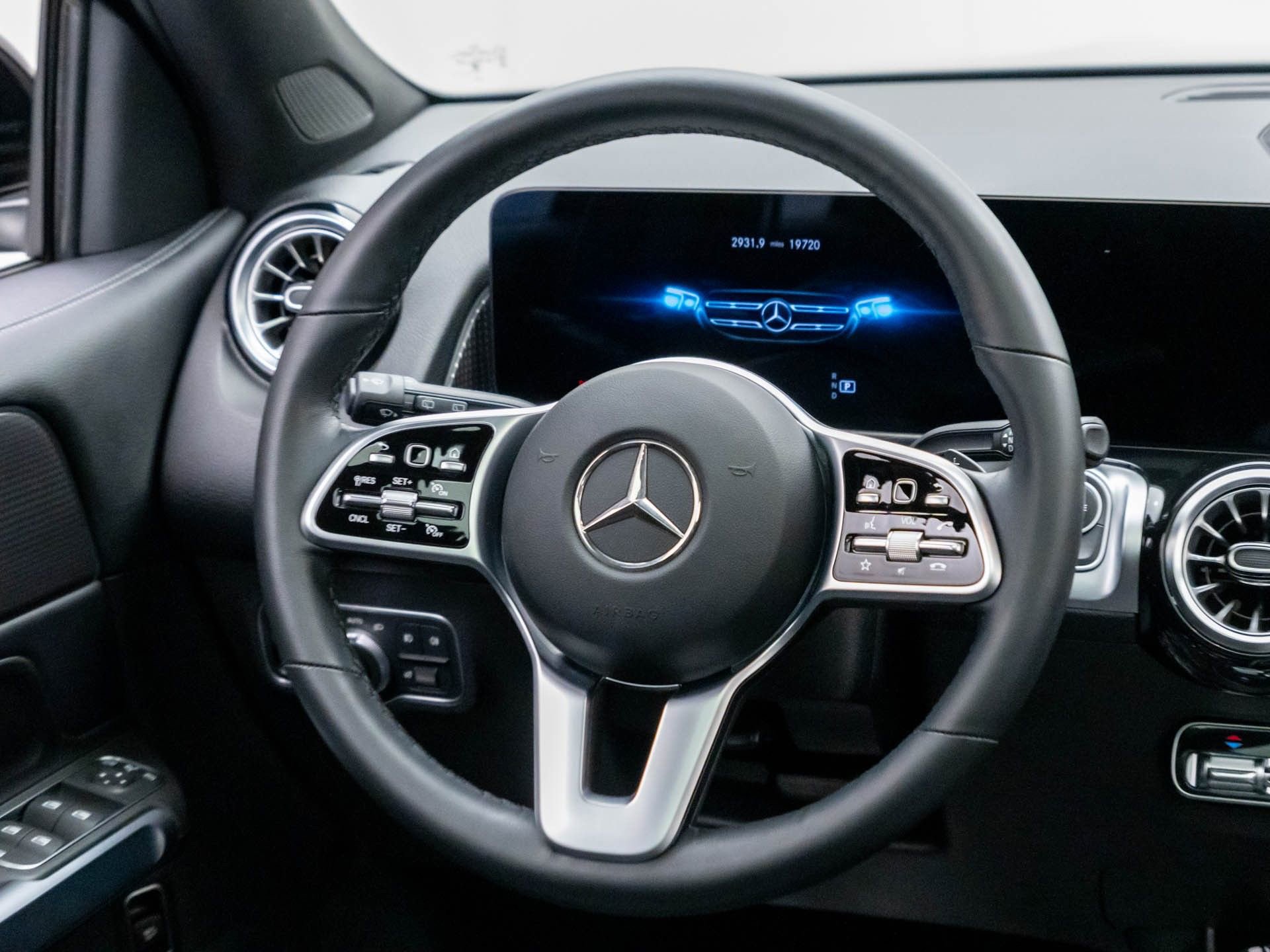 Certified 2023 Mercedes-Benz GLB 250 4MATIC image 11