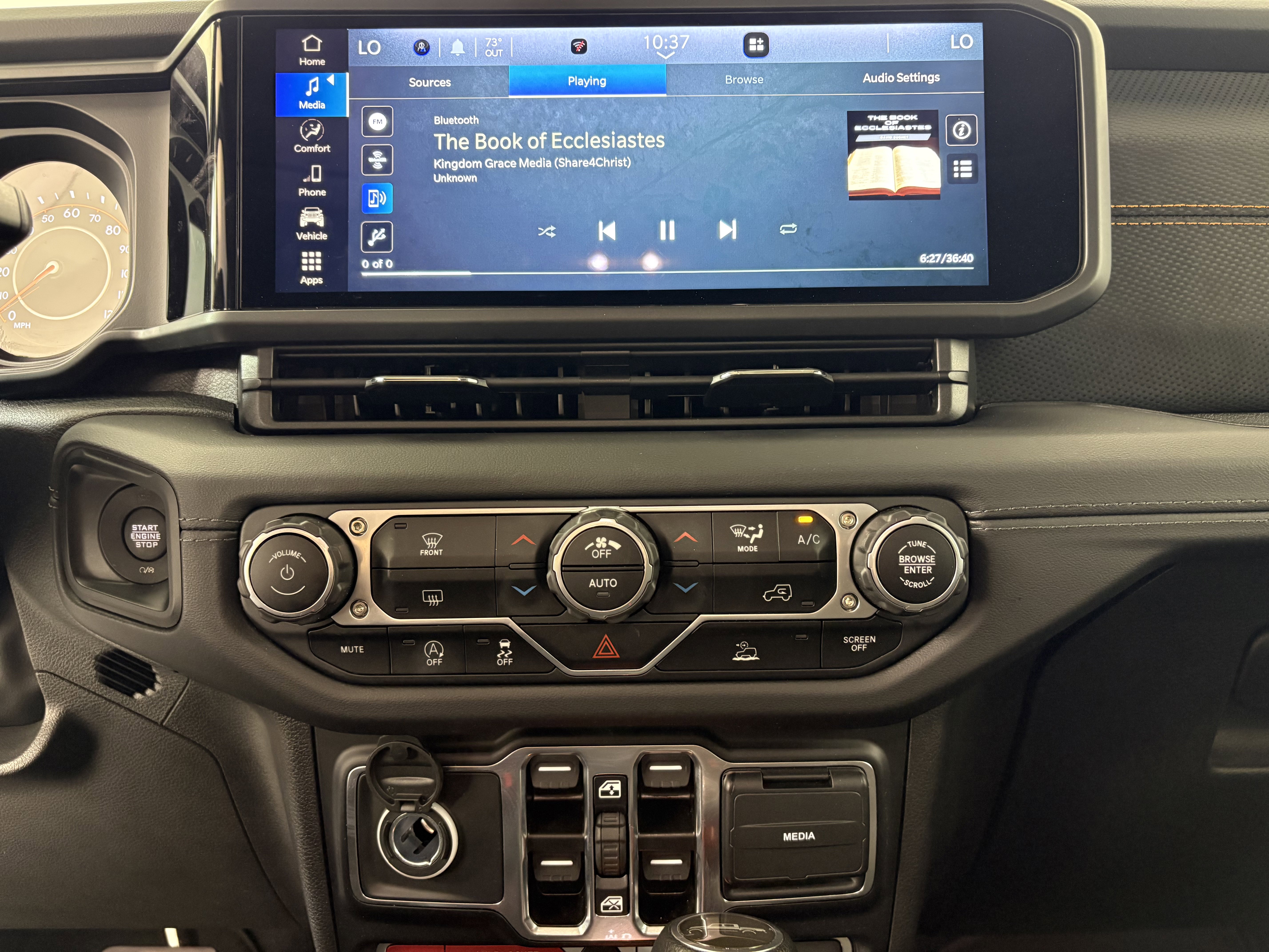 Certified 2024 Jeep Gladiator Mojave AWD/4WD image 17