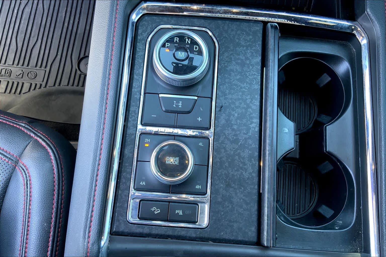 Used 2023 Ford Expedition Limited AWD/4WD image 36