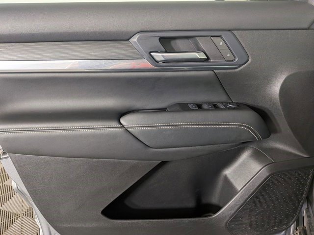 Certified 2025 GMC Terrain Elevation AWD/4WD image 16