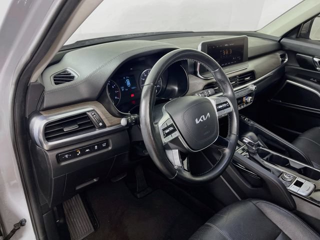Used 2022 Kia Telluride EX w/ EX Premium Package AWD/4WD image 10