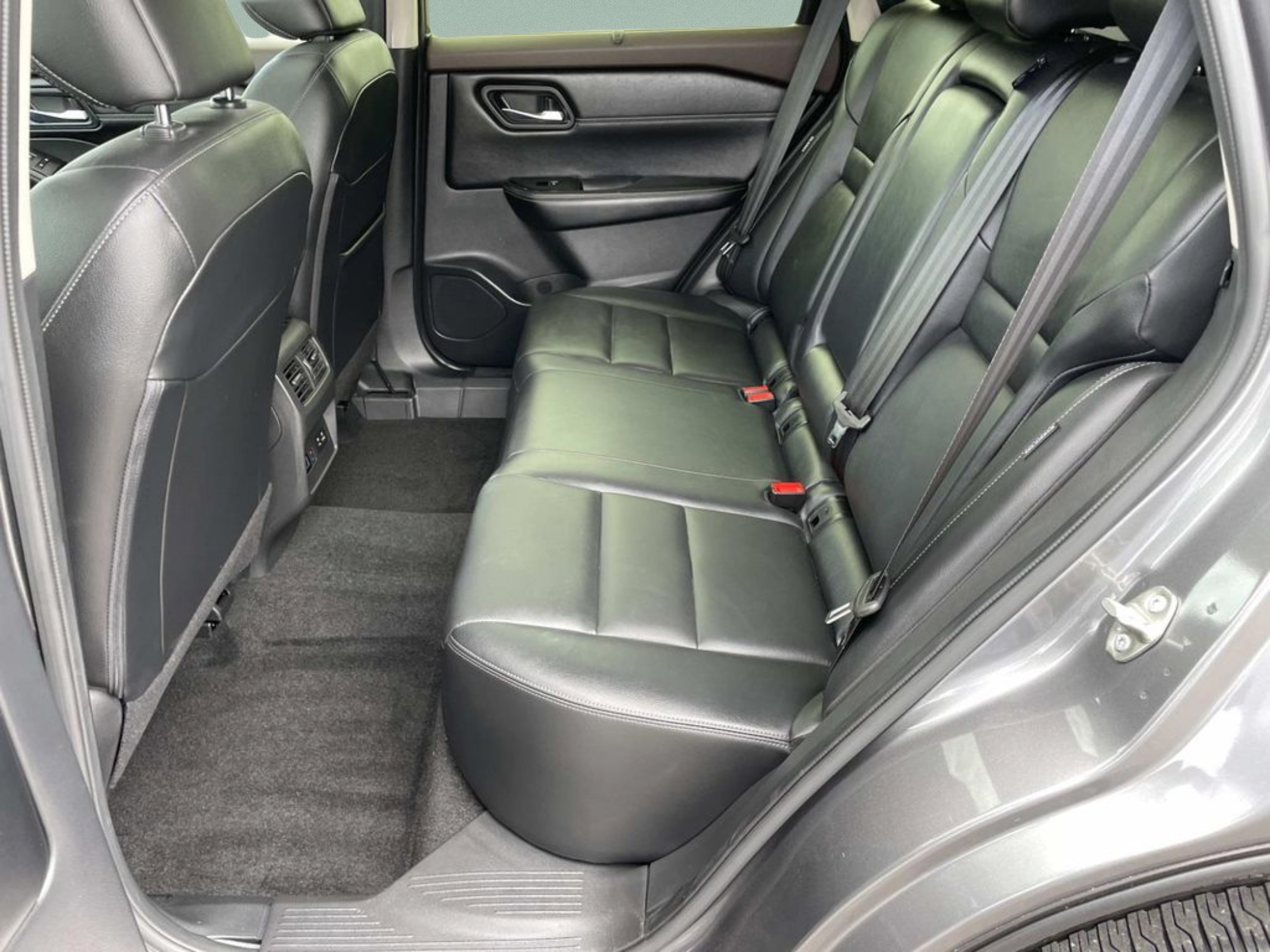 Used 2023 Nissan Rogue SL w/ SL Premium Package FWD image 12