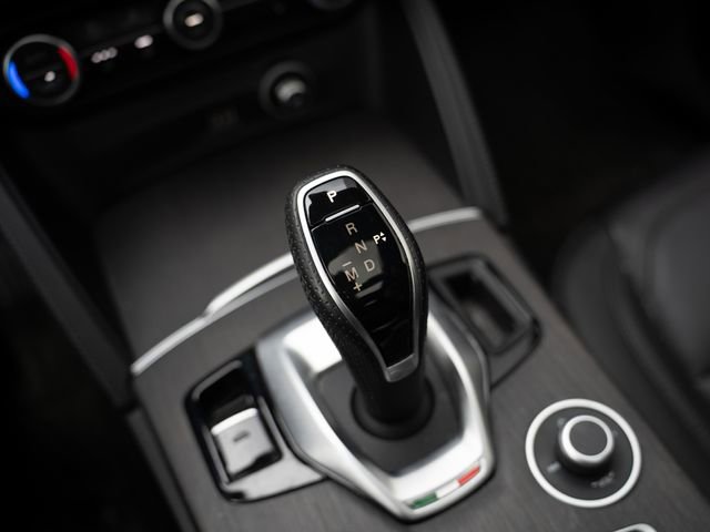 Used 2023 Alfa Romeo Stelvio Ti image 27