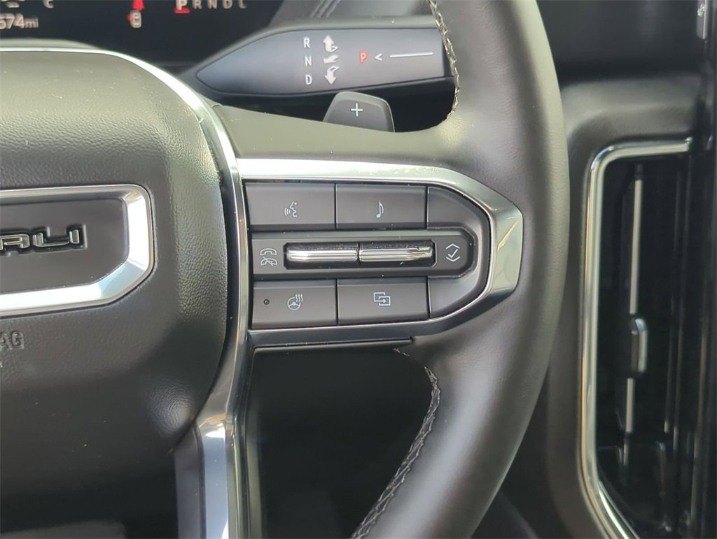 Used 2025 GMC Yukon XL Denali image 10