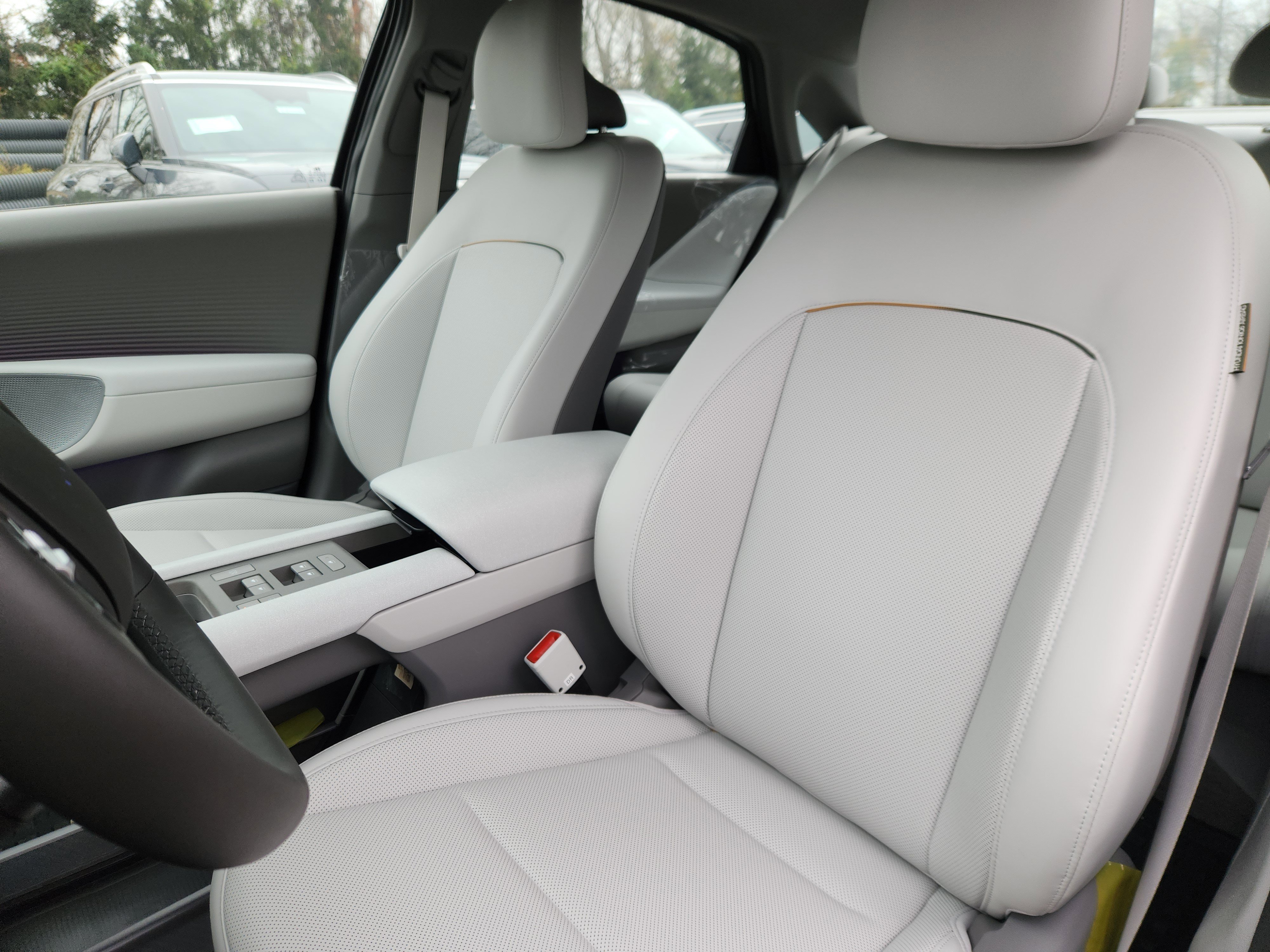 Used 2024 Hyundai Ioniq 6 SEL image 8