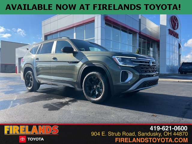 Used 2025 Volkswagen Atlas Peak Edition SE