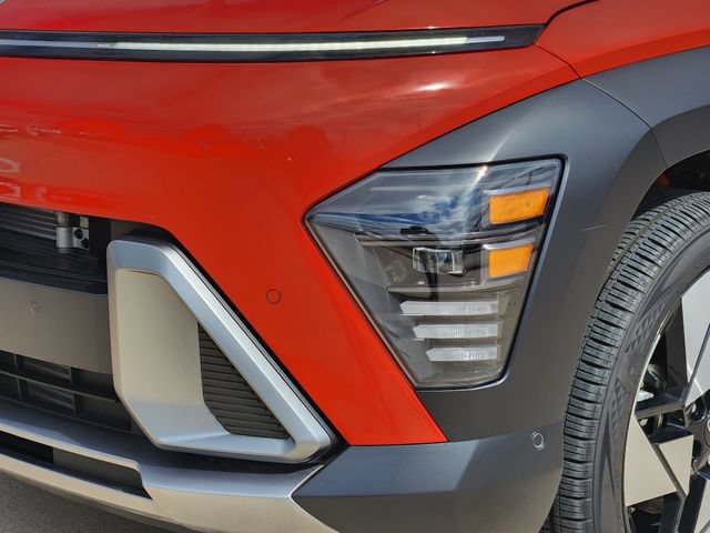 Certified 2025 Hyundai Kona Limited AWD/4WD image 5