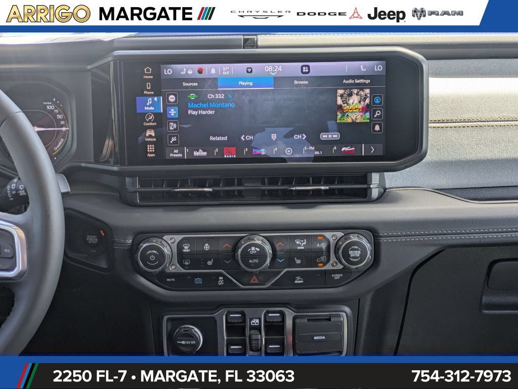 Used 2025 Jeep Wrangler Unlimited Sahara AWD/4WD image 18