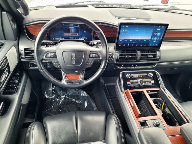 Certified 2023 Lincoln Navigator L Reserve AWD/4WD image 9