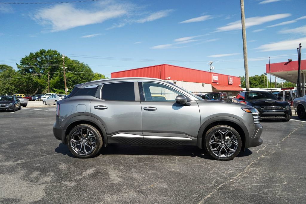Used 2025 Nissan Kicks SR w/ SR Premium Package AWD/4WD video 2