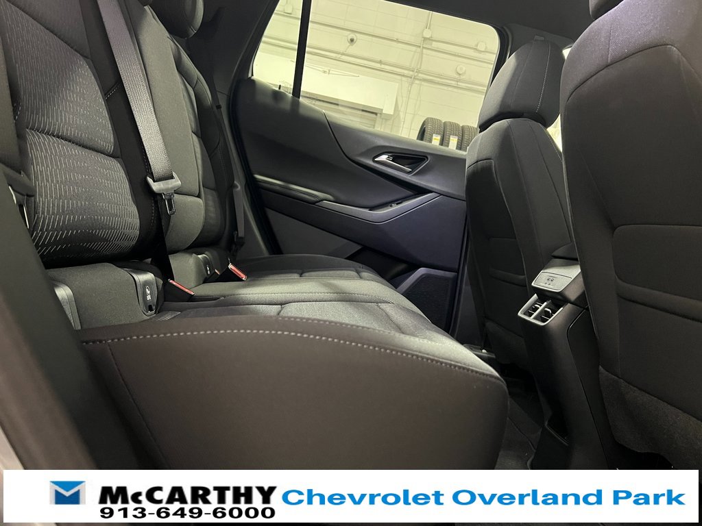 Used 2025 Chevrolet Equinox LT image 26