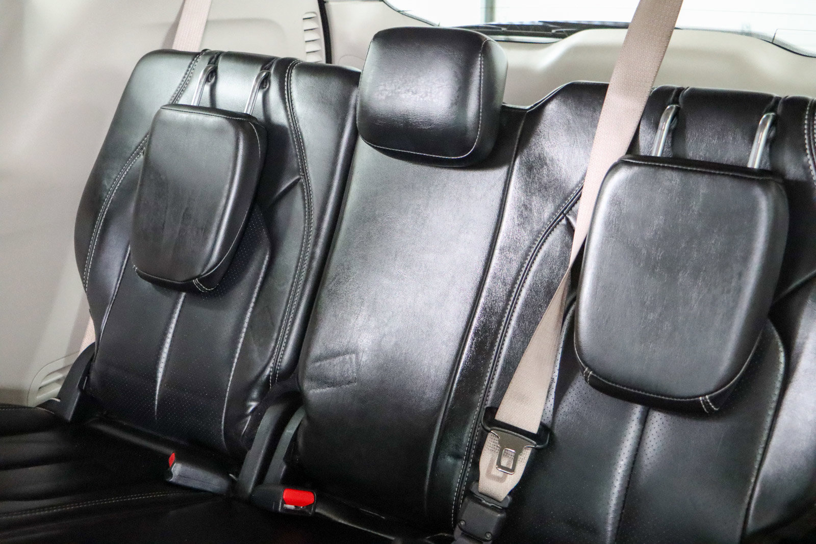 Used 2023 Chrysler Pacifica Touring-L image 25