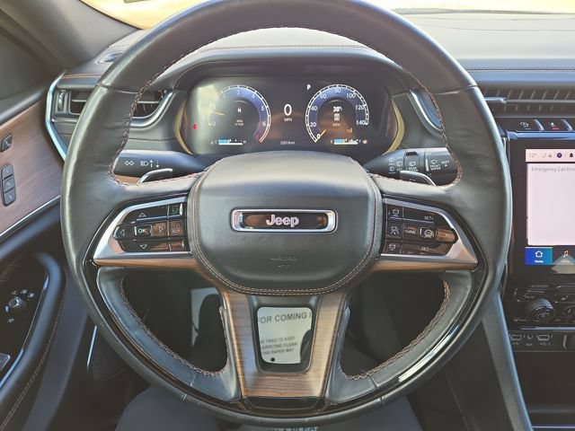 Used 2024 Jeep Grand Cherokee Summit AWD/4WD image 17