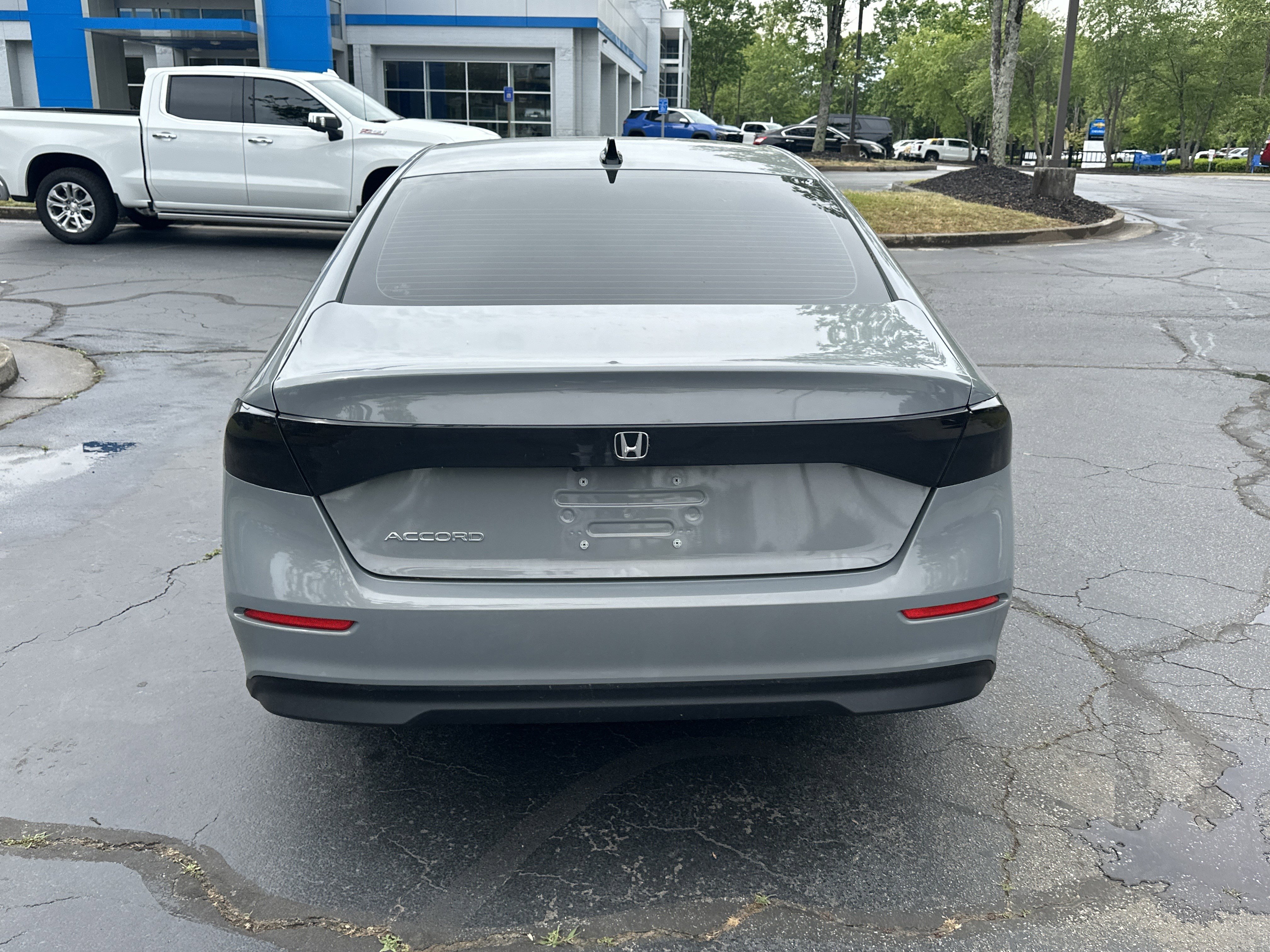 Used 2025 Honda Accord SE image 6
