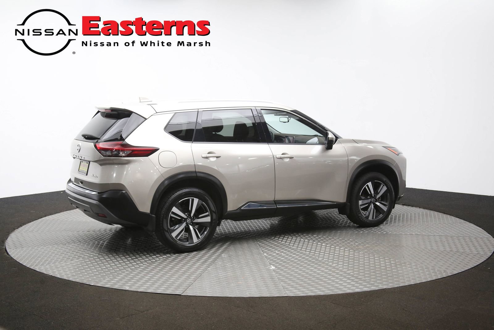 Used 2021 Nissan Rogue SL image 45