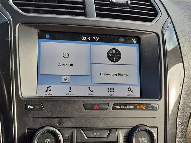 Used 2018 Ford Explorer XLT w/ Equipment Group 202A AWD/4WD image 13