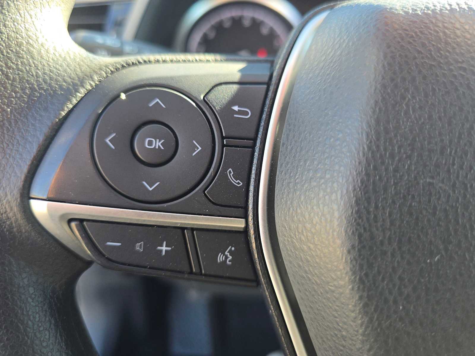 Used 2024 Toyota Camry LE image 30