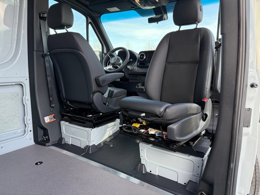 New 2025 Mercedes-Benz Sprinter 2500 image 15