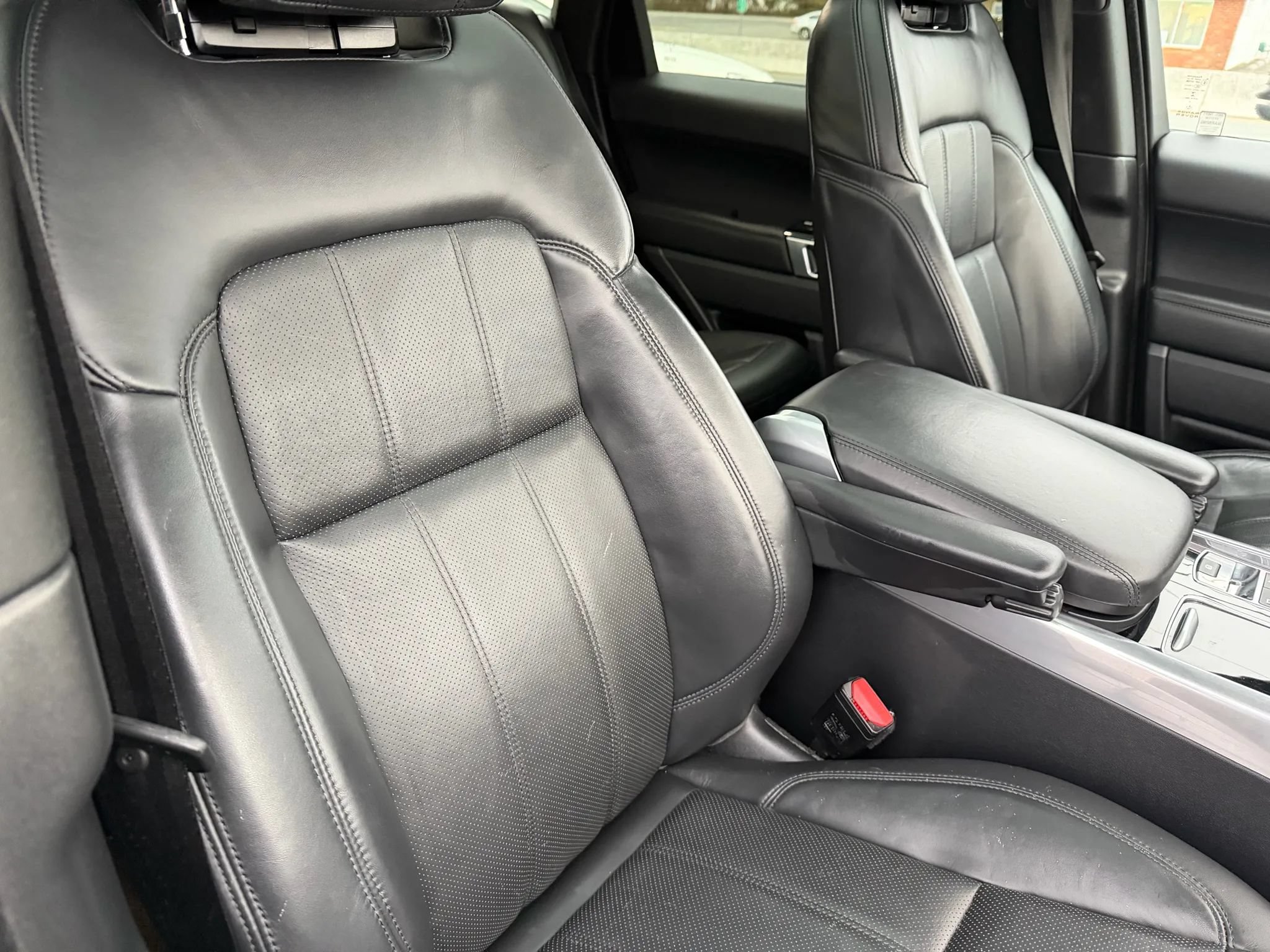 Used 2018 Land Rover Range Rover Sport Supercharged AWD/4WD image 38