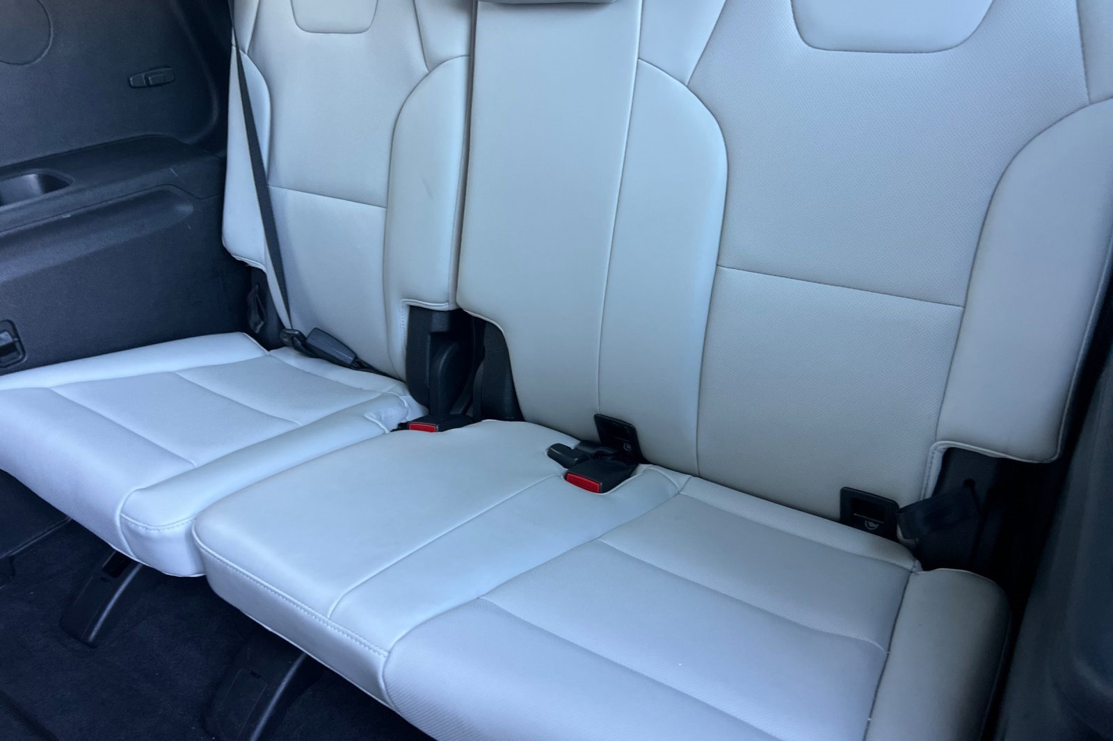 Used 2021 Kia Telluride S image 15