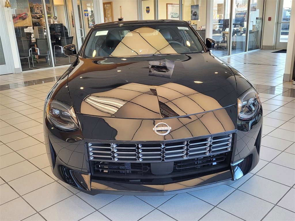 New 2026 Nissan Z Performance w/ Floor Mat Package image 2