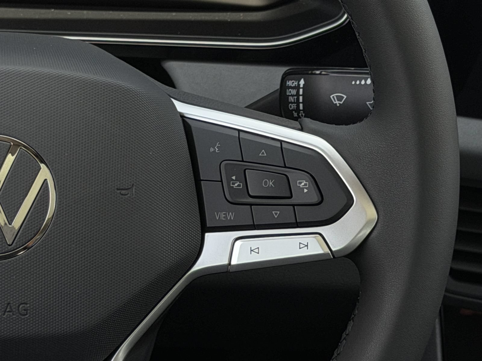 New 2026 Volkswagen Jetta SE FWD image 16