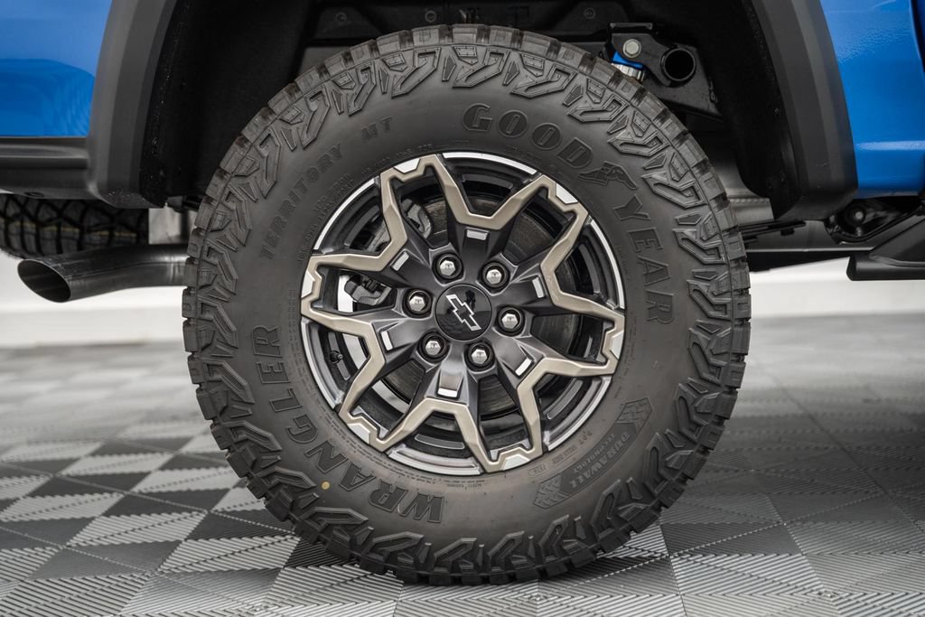 New 2026 Chevrolet Colorado ZR2 w/ Technology Package AWD/4WD image 22