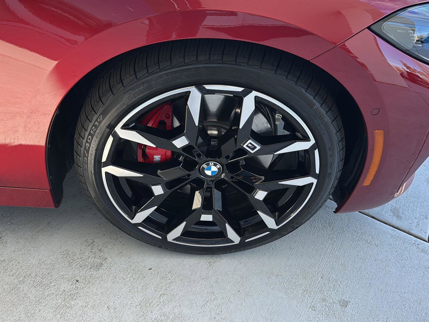 Used 2025 BMW M440i Convertible w/ Premium Package image 30