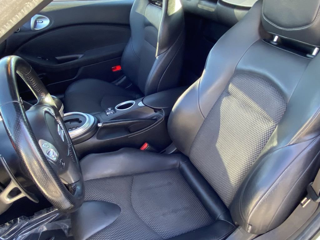 Used 2016 Nissan 370Z Touring image 14